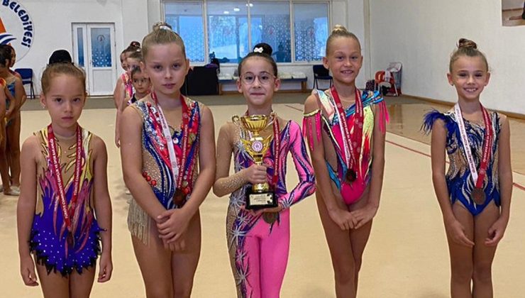Ritmik Cimnastikte Antalya İl Birinciliği yapıldı
