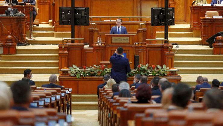 Romanya’da siyasi kriz: Hükümet düştü