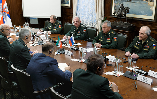 Rusya Savunma Bakanı Şoygu: “Rusya ve İran, uluslararası terörle aktif olarak mücadele ediyor”