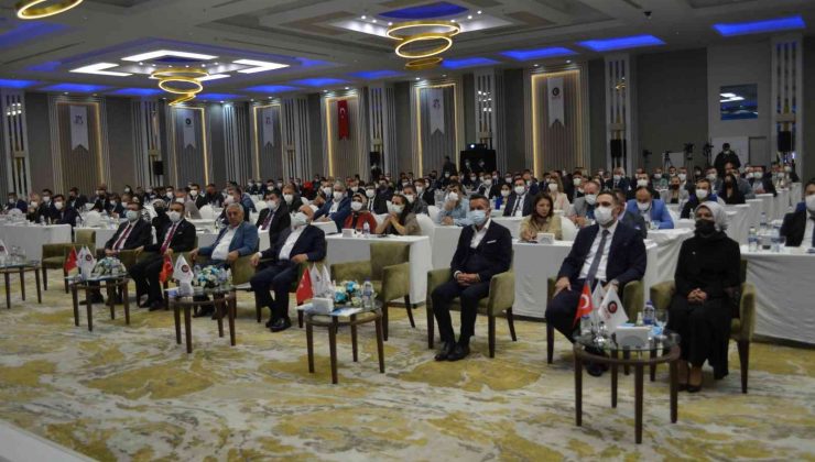 Sağlık çalışanlarının dört gözle beklediği ek ödemelerle ilgili Bakan Koca’dan önemli açıklama: