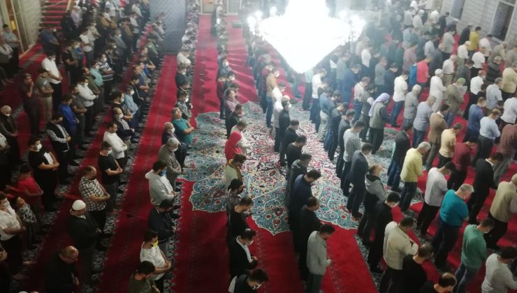 Şanlıurfa’da Mevlit Kandili coşkusu