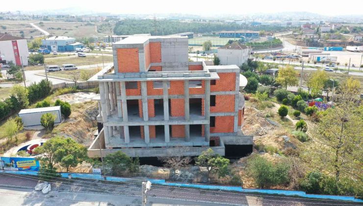 Şekerpınar Bilgi Evi ve ASM’nin kaba inşaatı tamamlandı