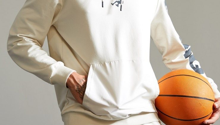 Shaquille O’Neal baskılı ürünler raflarda