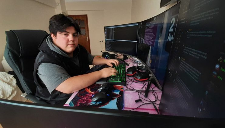 Sinop’lu hacker Donald Trump’ın sitesini çökertti