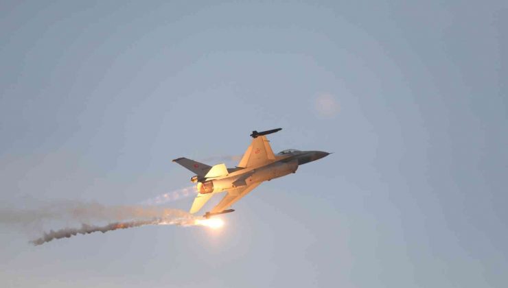 SoloTürk mütarekenin 99’uncu yılında Mudanya’da nefes kesti