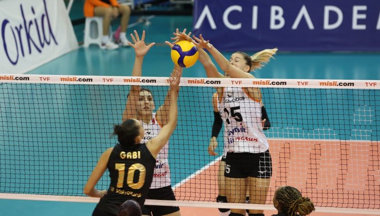Sultanlar Ligi: Eczacıbaşı Dynavit: 2 – VakıfBank: 3