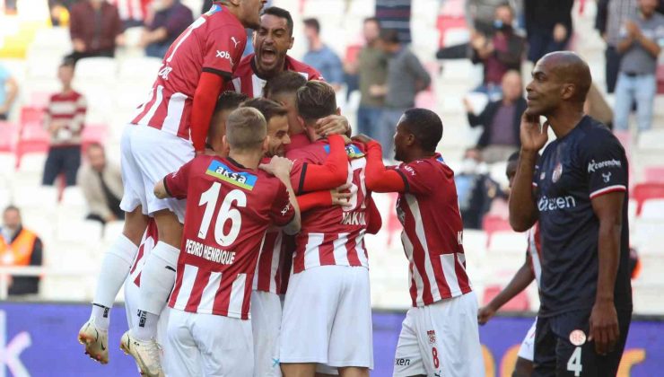 Süper Lig: Sivasspor: 1 – Antalyaspor: 0 (Maç devam ediyor)