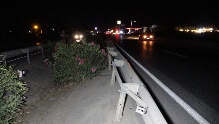 Antalya’da kontrolden çıkan otomobil takla attı