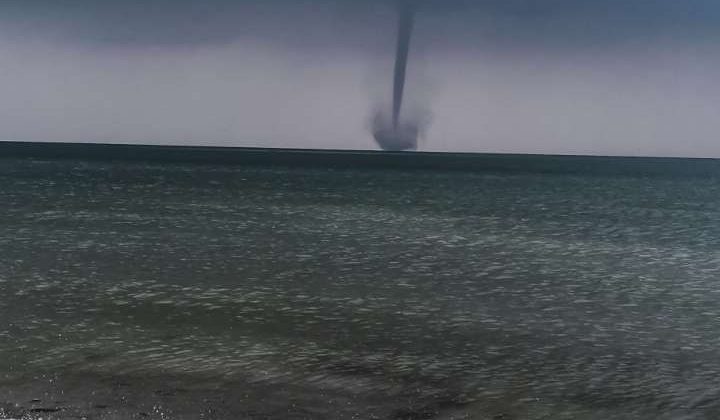 Suudi Arabistan’da su hortumu