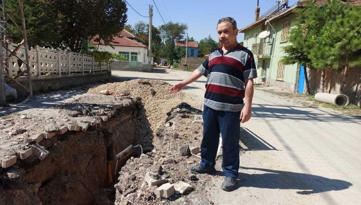 Tamamlanmayan kanalizasyon çalışmasının mahalleyi mağdur ettiği iddiası