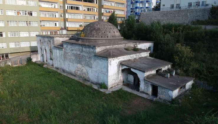 Tarihi Hasanpaşa Hamamı gün yüzüne çıkıyor