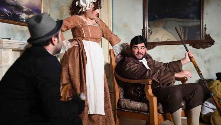 Tarsus Şehir Tiyatrosu ’Çehov Vodvil’i sahneleyecek