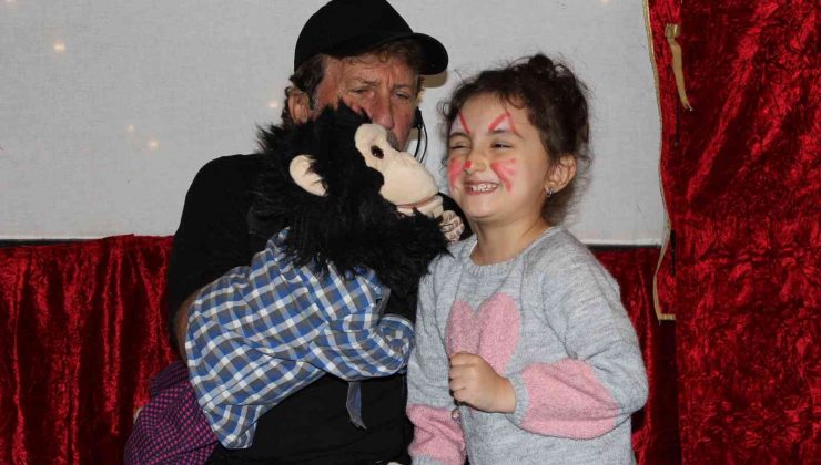 Tarzan’ın Çita’sı Sarı Bıyık’ın karnından konuşuyor