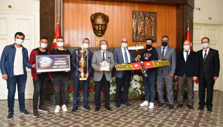 TEKNOFEST 2021’de iki dalda birinci olan ’KAYGUSUZ’ takımına tebrik