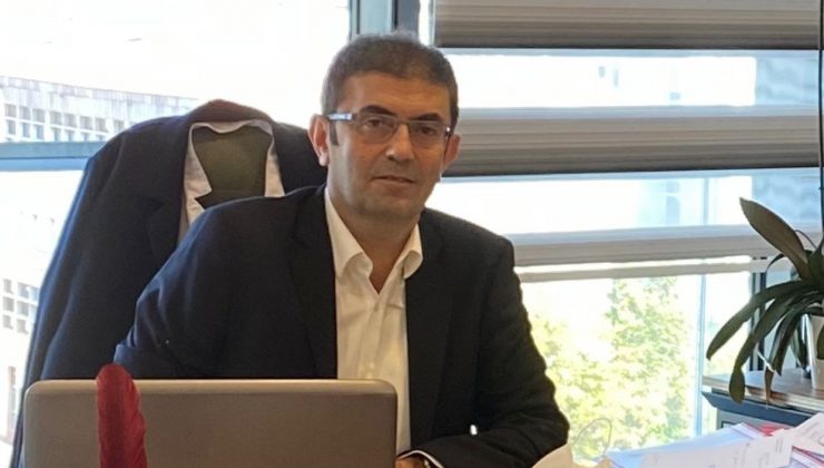 Tıbbi Onkoloji Uzmanı Prof. Dr. Uğur Coşkun: “Ispanak bağırsak kanserinden koruyabilir”