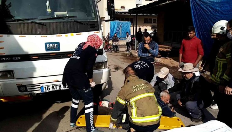 Tomrukla kamyon arasında sıkışan şoförün bacağı koptu