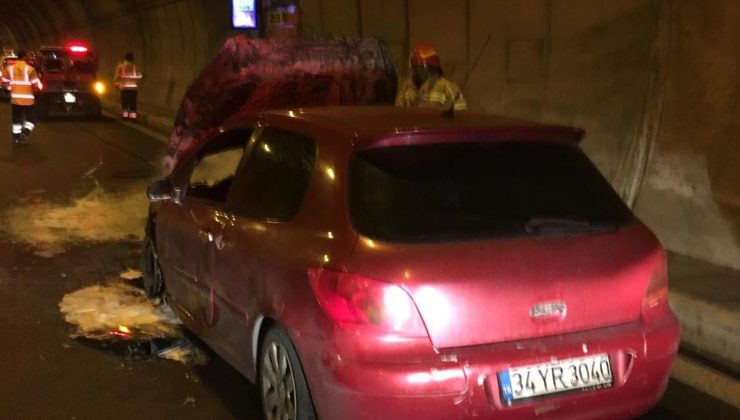 Tünelin içinde otomobil yandı