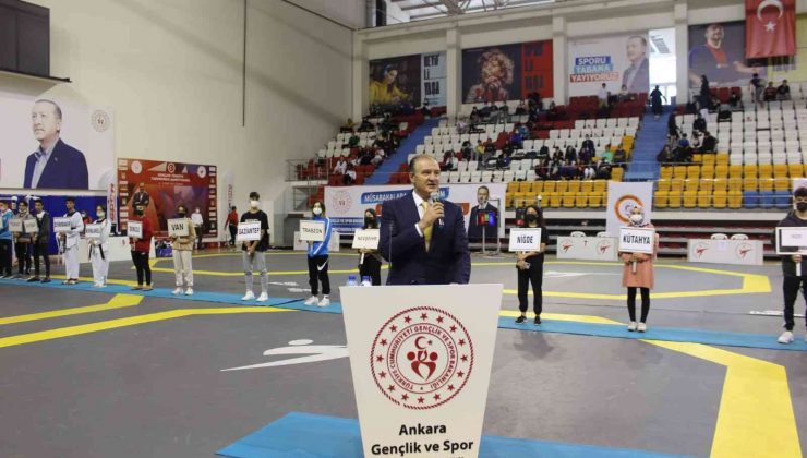 Türkiye Gençler Tekvando Şampiyonası için seremoni düzenlendi
