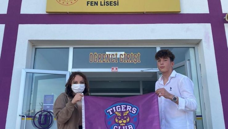 Uğurlu öğrenciler seçim heyecanı yaşadı