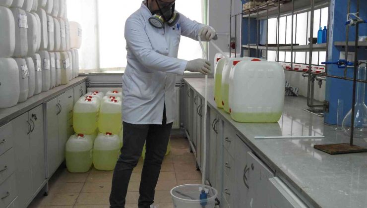 Üniversitede üretilen dezenfektanlar sayesinde 200 milyon lira cepte kaldı