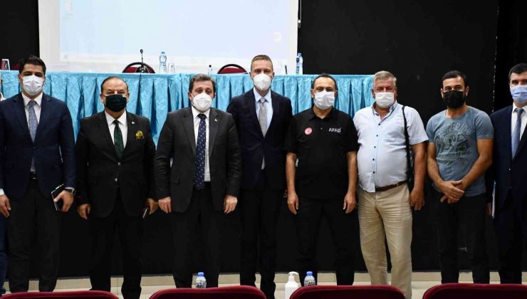 Vali Tavlı, Milas’ta muhtarlarla bir araya geldi