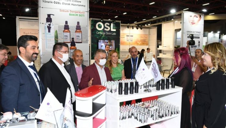 Vali Yazıcı: “Antalya, turizmin olduğu kadar fuarcılığında başkenti”