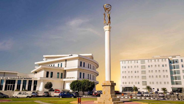 Yakın Doğu Üniversitesi dünyanın en iyi 250 üniversitesi arasında yer aldı