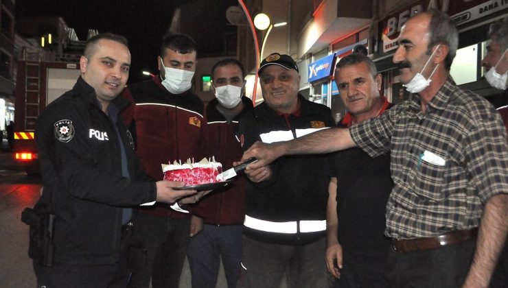 Yangın ihbarına giden itfaiyecilere polisten sürpriz