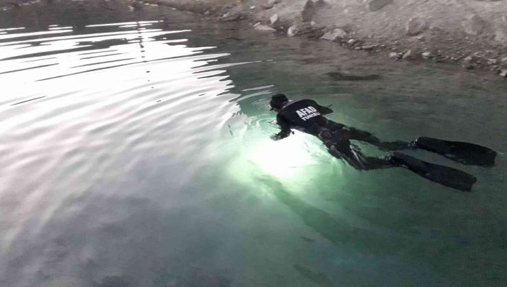 Yıkanmak için girdiği su dolu çukurda boğuldu