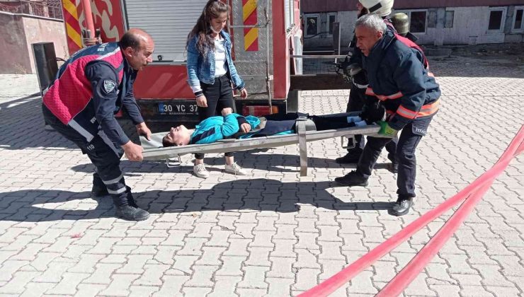 Yüksekova’da gerçeği aratmayan yangın tatbikatı