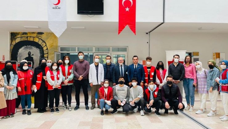 Zonguldaklı öğrencilerden kan bağışı
