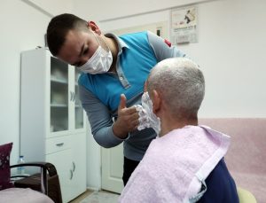‘Ailenizden Biri’ sloganıyla 2 bin 762 kez evde bakım hizmeti sağlandı