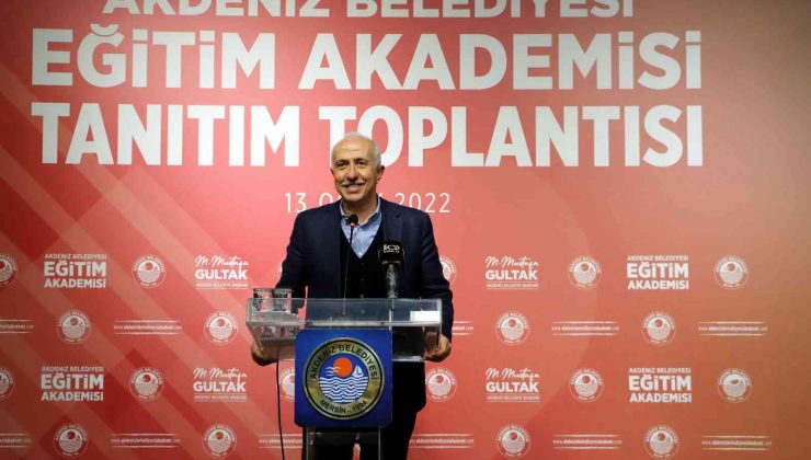 Akdeniz Belediyesi, bu yıl 7 bin öğrenciye eğitim desteği verecek