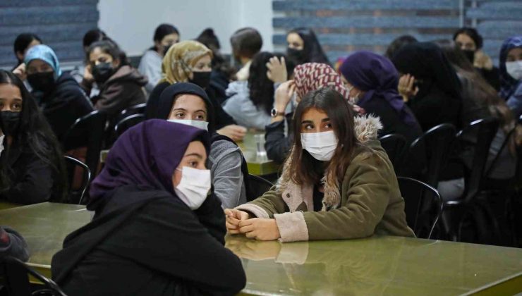 Alanya Belediyesi’nden öğrencilere diyetisyen ve psikolog desteği