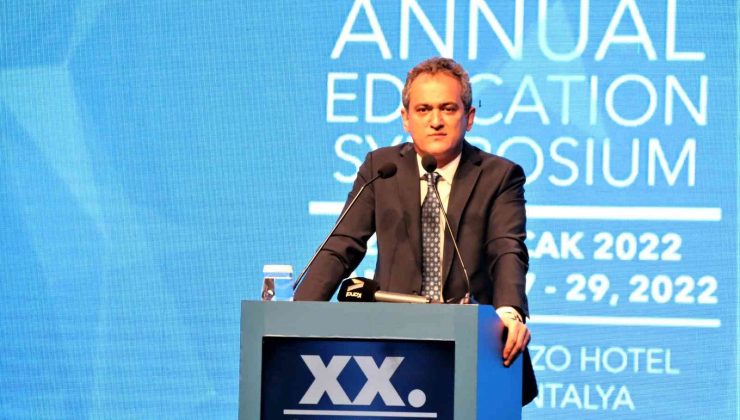 Bakan Özer: “Yüz yüze eğitime devam edeceğiz”