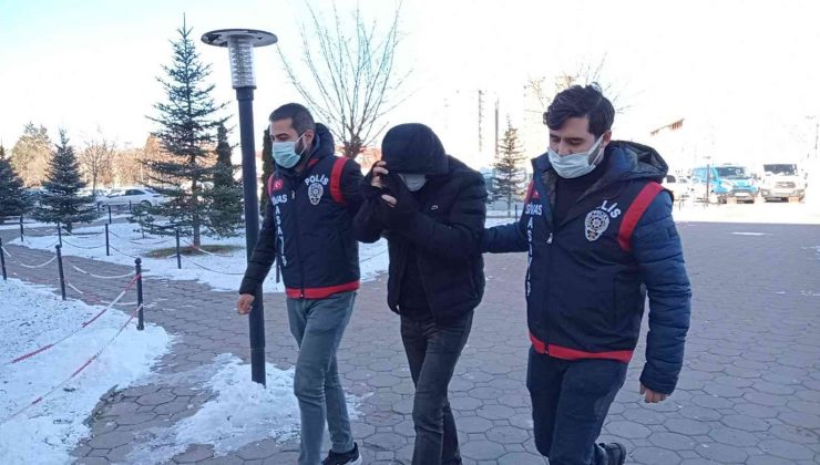 Banka müdüründen filmlere konu olacak soygun