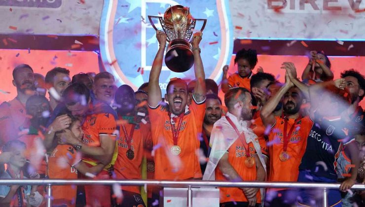Başakşehir’de şampiyon kadro dağıldı