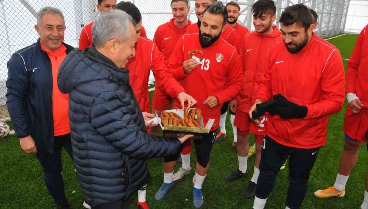 Başkan Akkaya’dan Akşehirspor’a tatlı ikramı