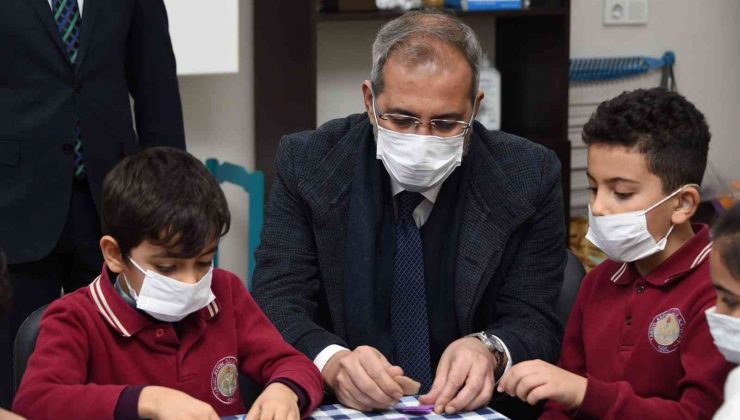 Başkan Bozdoğan, akademide öğrencilerle buluştu, heyecanlarına ortak oldu