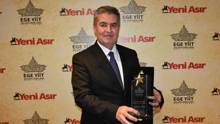 Başkan Mehmet Erol’a yatırım ödülü