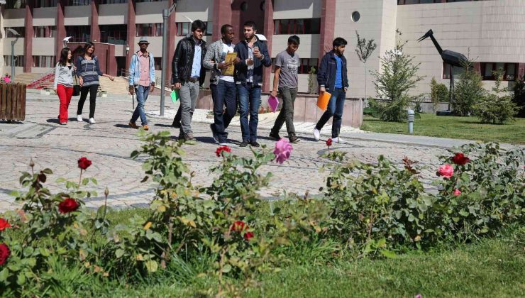 Bayburt Üniversitesi, ‘en yeşil’ üniversiteler arasında yer aldı