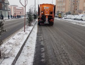 Belediye Başkanı Mehmet Savran “Karla mücadele kaza oranlarını etkiliyor”