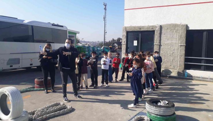 Beyoğlu’nda çocuklar eğlenerek geri dönüşüm bilinci kazanıyor