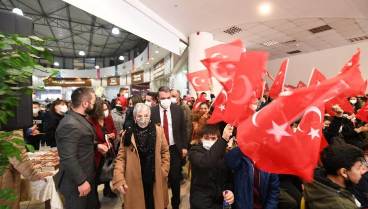 Birbirinden değerli yazarlar Pursaklar’da kitapseverlerle buluşuyor