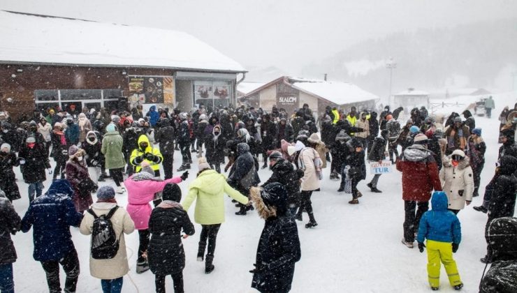 Çambaşı Kış Festivali’nden renkli görüntüler