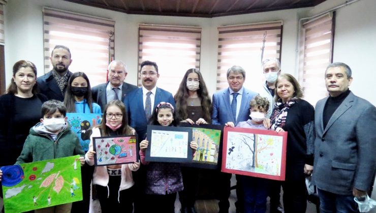 Çocuklar veremle savaşı resimlediler