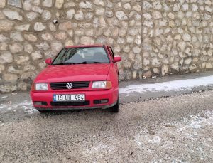 Çorum’da iki ayrı trafik kazasında 6 kişi yaralandı