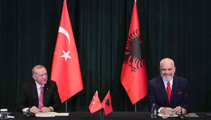 Cumhurbaşkanı Erdoğan: “Dost ve kardeş ülke Arnavutluk’ta FETÖ’nün halen faaliyet alanı bulabilmesi evlatlarını şehit veren milletimizi derinden yaralamaktadır”