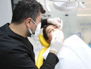 Diş çürümelerinde sebep yüzde 85’le aşırı şekerli besinler