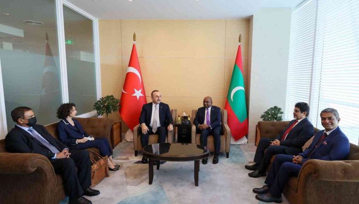 Dışişleri Bakanı Çavuşoğlu, Maldivler’de